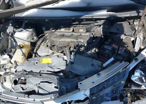 2013 Toyota Rav4 Xle z USA, uszkodzony, nr VIN 2T3WFREV6DW066152